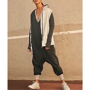 FP Movement Hot Shot Long Sleeve Stretch Cotton Jumpsuit SZ M Boho Gray Taupe